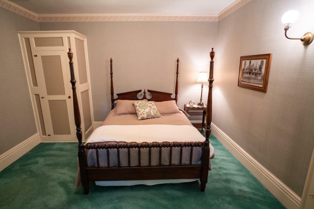 Mccloud Hotel المظهر الخارجي الصورة